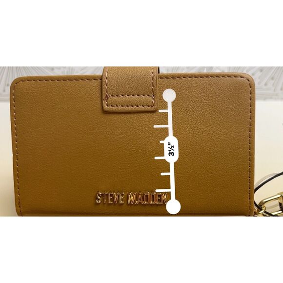 NWT Steve Madden tan bifold wallet/wristlet with detachable card case - Picture 6 of 6
